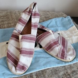 Toms shoes